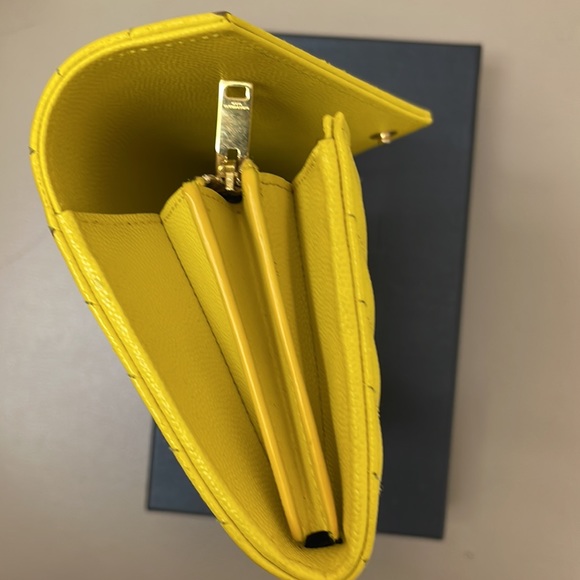 YSL Wallet - Picture 8 of 13